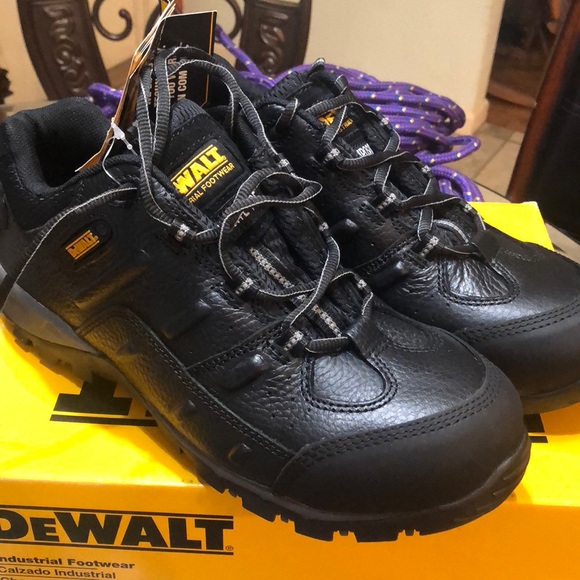 Dewalt Leather Steel Toes Shoes Wrench 